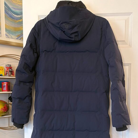 NWT Aritzia TNA The Powder Dri Parka™ Long - Size S - Total Eclipse (Navy Blue) - Picture 5 of 9